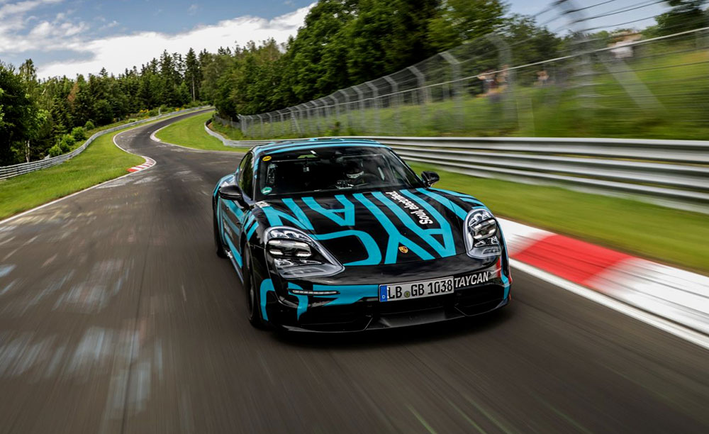 New Porsche Taycan sets a record at the Nürburgring-Nordschleife