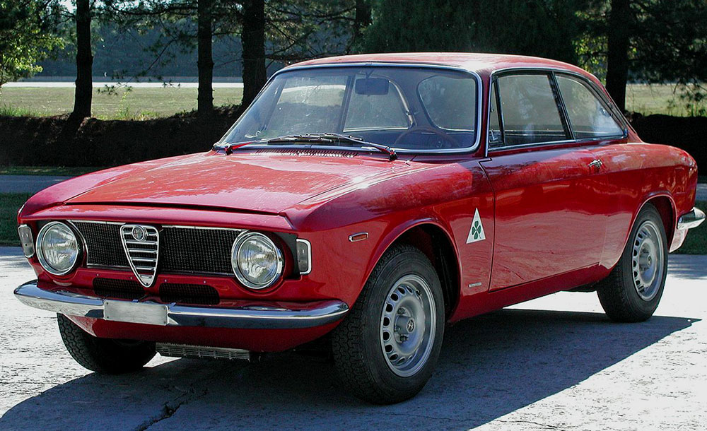 Alfa Romeo Giulia GTA | Welcome To The 007 World